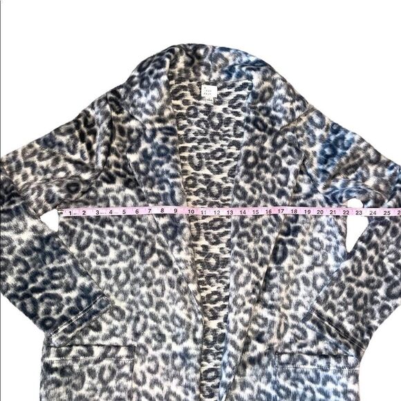 A New Day Gray & Black Leopard Print Open Front Jacket Size Large - Picture 11 of 15